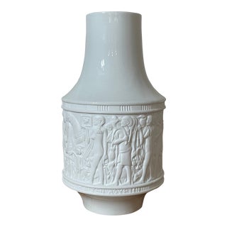 Vintage Monochromatic White Vase With Egyptian Scene For Sale