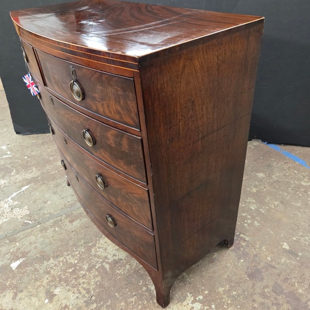 Late 19th Century Mahogany Georgian 5 Drawer Bowfront Chest on Splay Feet For Sale - Image 15 of 18