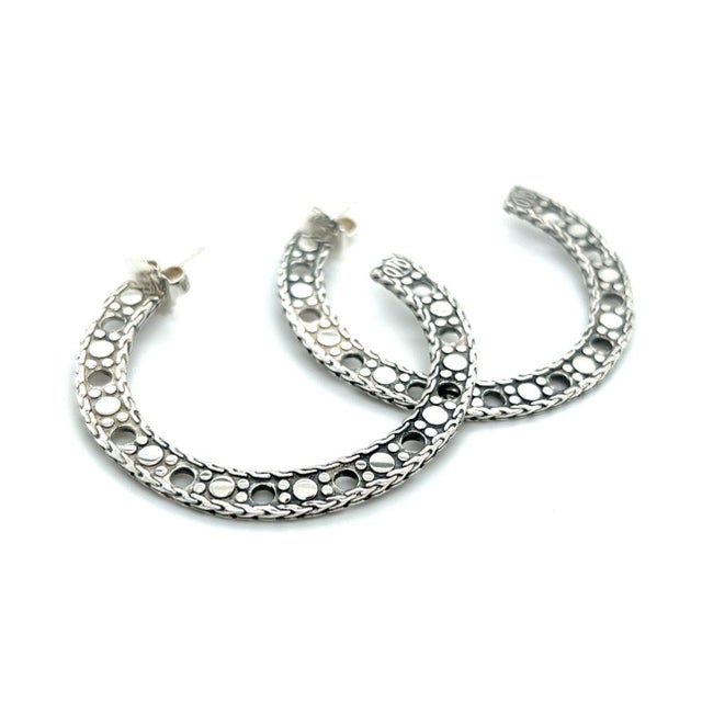 1990s Pair of John Hardy Estate Dot Flat Hoop Earrings 1.95" Sterling Silver For Sale - Image 4 of 7