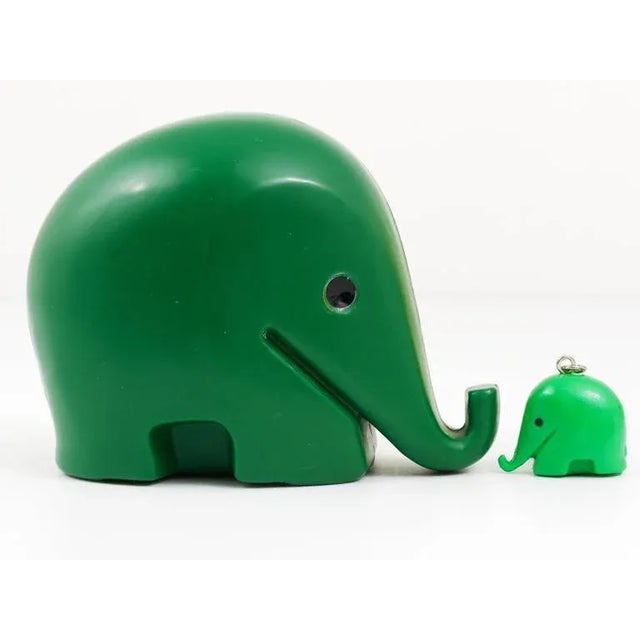 Green Elephant Drumbo Money Bank attributed to Luigi Colani for Dresdner Bank, 1970s For Sale - Image 10 of 11
