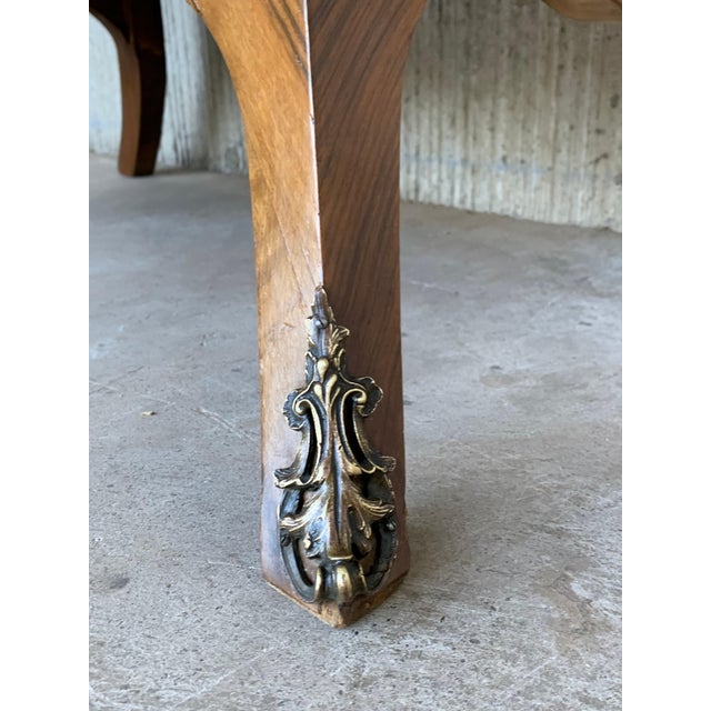 Early 20th Century French Louis XV Style Fine Kingwood and Marquetry Ormolu Mounted Bombe Commode For Sale - Image 14 of 18