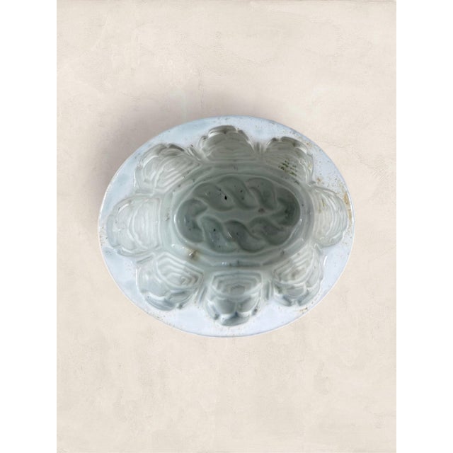 White Antique English Victorian Fluted Jelly Mould For Sale - Image 8 of 10