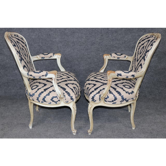 19th C Pair Louis XV French Paint Decorated Style Distressed Painted Armchairs For Sale - Image 4 of 13