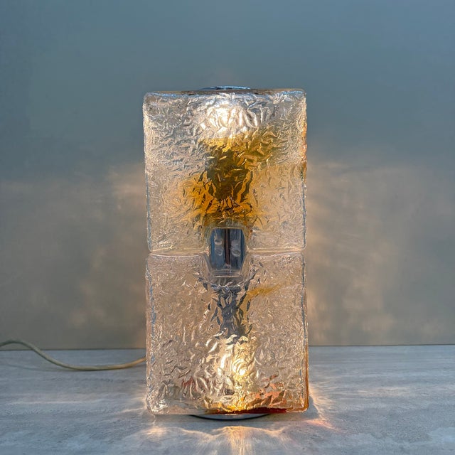Murano Glass Table Lamp by Toni Zuccheri for Mazzega, 1970s, in Good conditions. Designed 1970 to 1979 European Plug (up...
