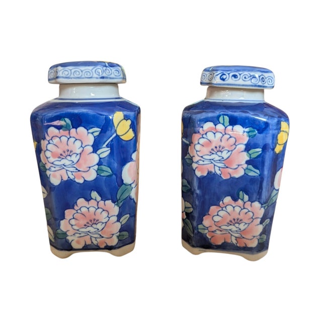 Chinoiserie Vintage Chinoiserie Blue and Pink Floral Ceramic Jars- A Pair For Sale - Image 3 of 10