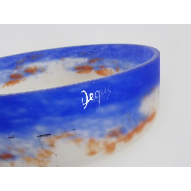 Centerpiece, Art Nouveau Degué fruit bowl in glass paste and wrought iron. 1920s Magnificent fruit bowl, centerpiece,...