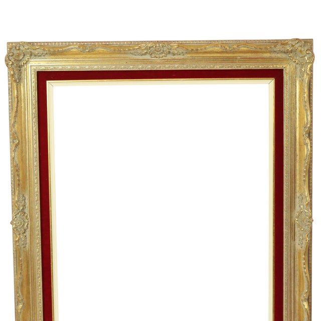 Vintage Baroque Style Gilt Frame in Red Velvet For Sale - Image 4 of 18