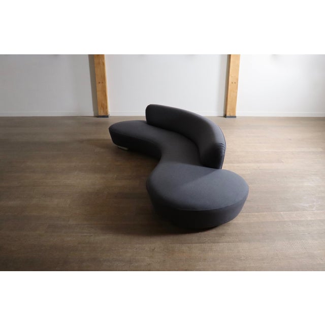 Vintage Serpentine Sofa in Velvet by Vladimir Kagan, 1999 For Sale - Image 6 of 17