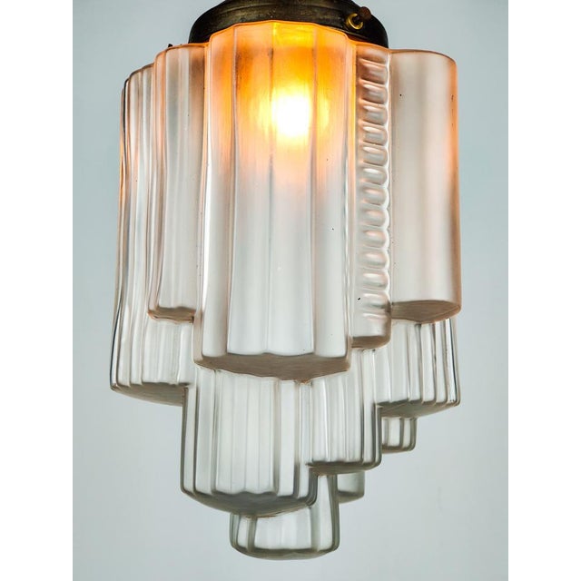 1920s French Art Deco Etched Skyscraper Pendant Light, 1920s For Sale - Image 5 of 7
