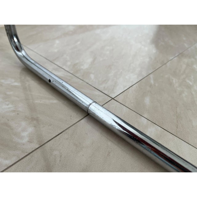 Red Bauhaus Chrome B9 Side Table attributed to Marcel Breuer for Mücke Melder, 1930s For Sale - Image 8 of 9