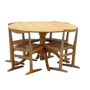 Mid-Century Circular Dining Table in Elm and Chairs in Rattan, 1960s, Set of 5