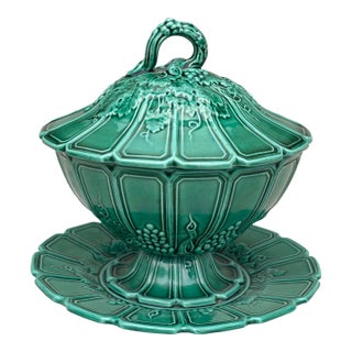 19th Century French Green Grapes Majolica Tureen Sarreguemines For Sale