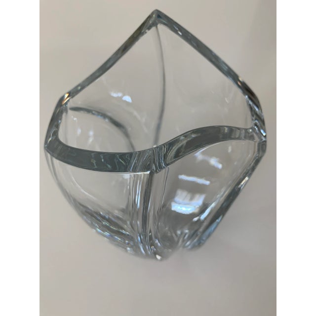 1980s Baccarat France Giverny Crystal Flower Vase For Sale In Orlando - Image 6 of 12