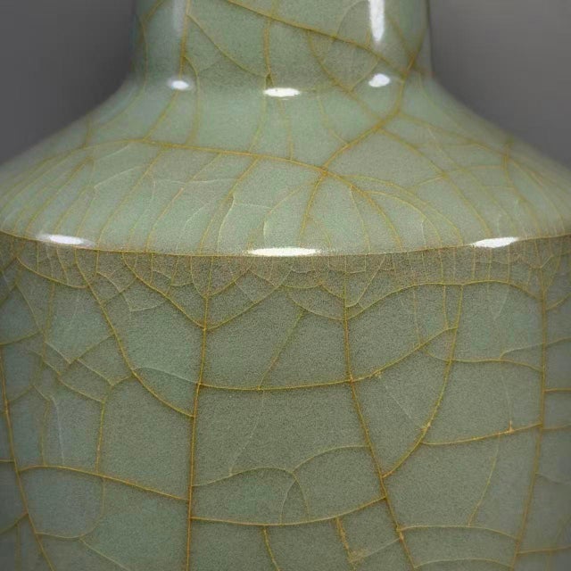 Chinese Celadon Crackle Glaze Vase, Collectible Decorative Mallet‑Shape Vessel For Sale - Image 6 of 10