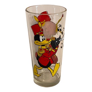 1976 Warner Brothers Looney Tunes Daffy Duck and Elmer Fudd "Marching Band" Collector Series For Sale