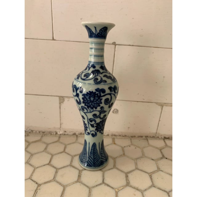 Blue & White Porcelain Floral Chinoiserie Vase For Sale In Los Angeles - Image 6 of 6