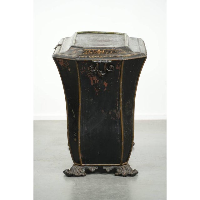 Antique 19th Century Chinoiserie Coal Bin For Sale - Image 6 of 16