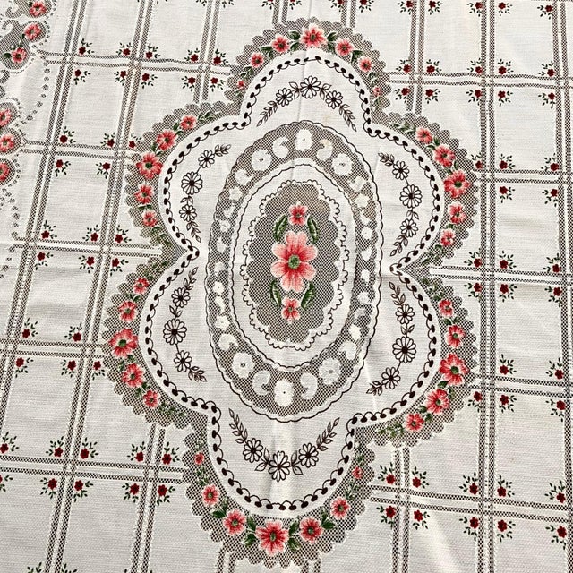83" X 55" Vintage Tablecloth 5 Piece Napkins Floral Early 20th Century Farmhouse Traditional Edwardian Victorian Shabby Chic For Sale - Image 4 of 17