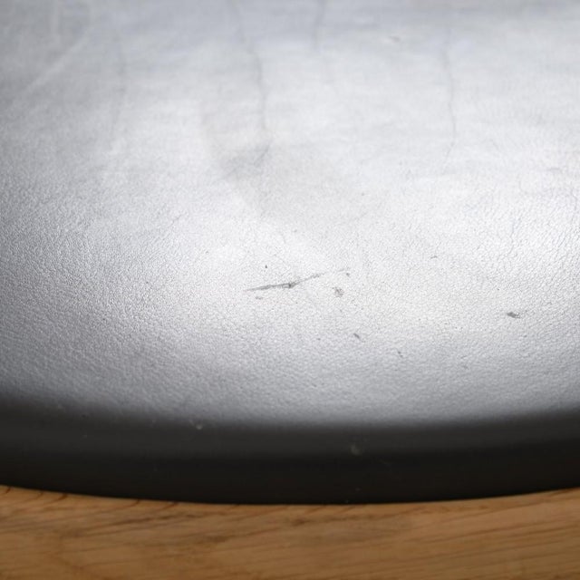 JH503 The Chair in Oak and Black Leather by Hans Wegner, 1960s For Sale - Image 10 of 18