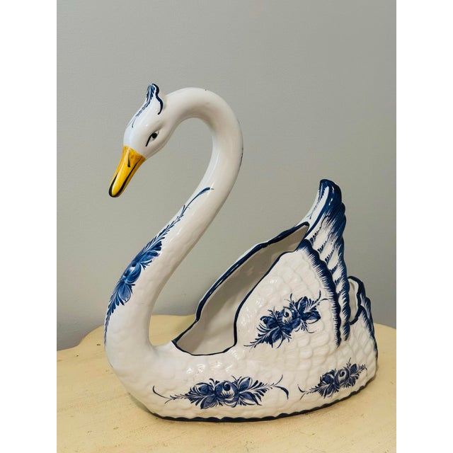 Vintage Mediterranean Majolica Portuguese Large Swan Planter For Sale In Miami - Image 6 of 8