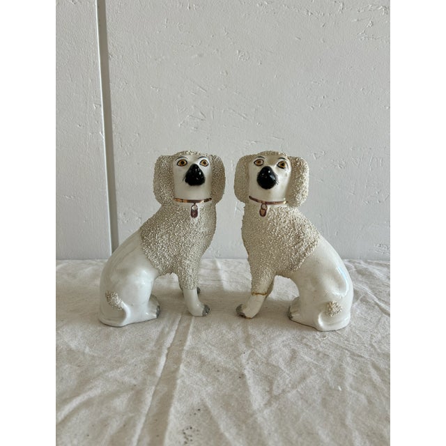 Early 19th Century Antique 19th Century English Pair of Staffordshire Poodles For Sale - Image 5 of 12