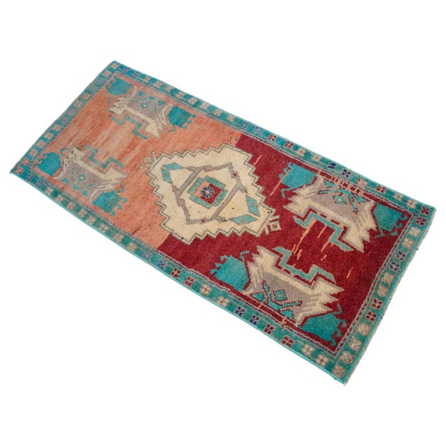 1960s Hand Knotted Small Oushak Rug Mini Rug Mat Entry Decor Bath Mat - 1'8" X 3'7" For Sale - Image 6 of 14