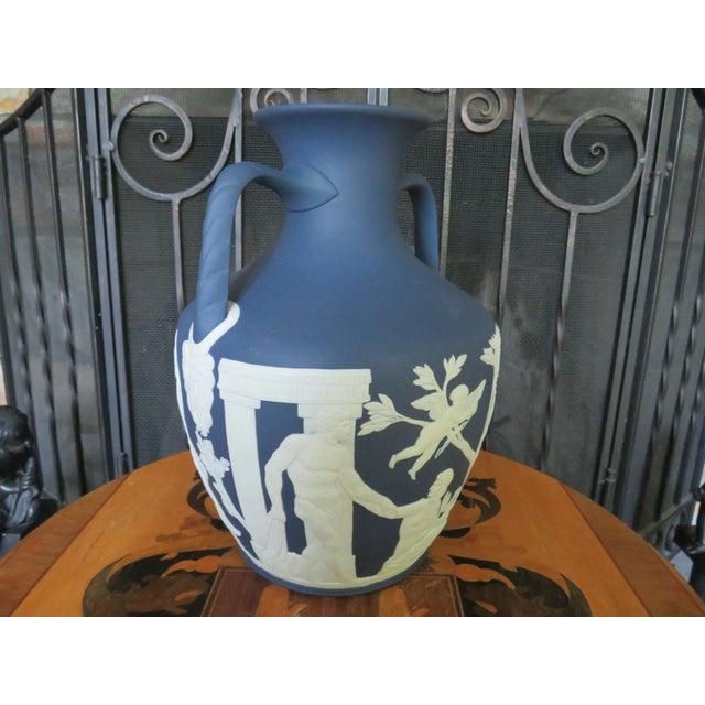 Wedgwood Portland Blue Jasperware Full-Size Portland Vase Phrygian Cap Le 50 For Sale In Dallas - Image 6 of 12
