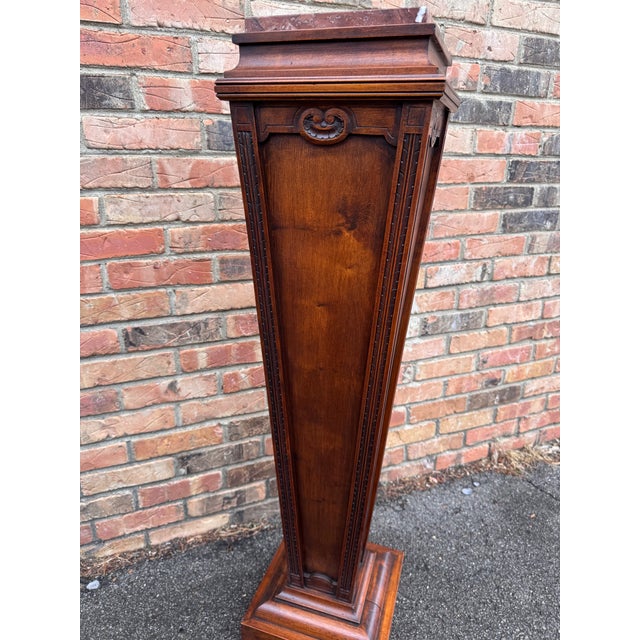 Traditional Antique Regency Pedestal in Wood and Marble For Sale - Image 3 of 7
