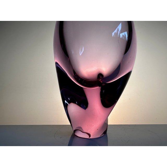 1950s Bohemian Alexandrite Glass Art Vase attributed to Miroslav Klinger for Železný Brod ZBS, Czechoslovakia, 1950s For Sale - Image 5 of 13