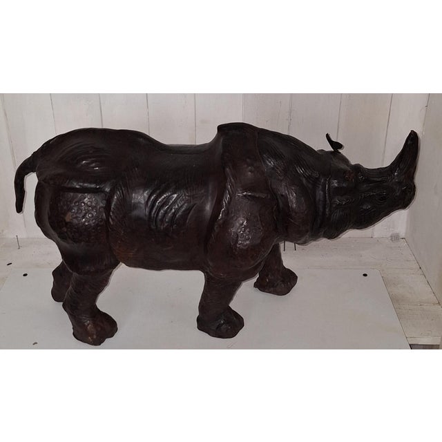 Vintage Stool in the Shape of a Rhinoceros in Cowhide Leather, 1970s, in Very Good conditions. Designed 1970 to 1979