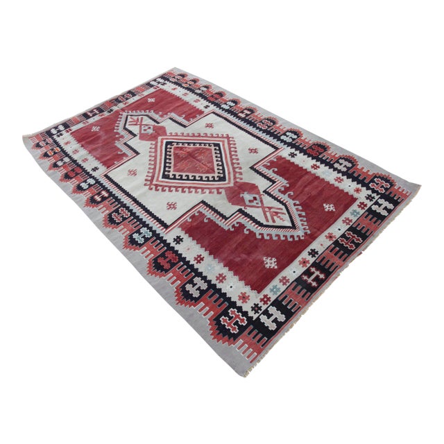 1950s Vintage Balkan Sarkoy Kilim - Exceptional Fine Weaving - 4’ 5’' X 7' For Sale