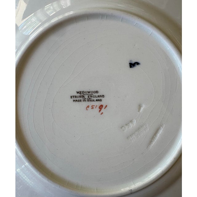 Ivory Vintage Wedgwood Etruria “Chinese Legend” Luncheon Plates – Set of 11 for Palm Beach Regency, Chinoiserie, Traditional or British Colonial Hosting For Sale - Image 8 of 9