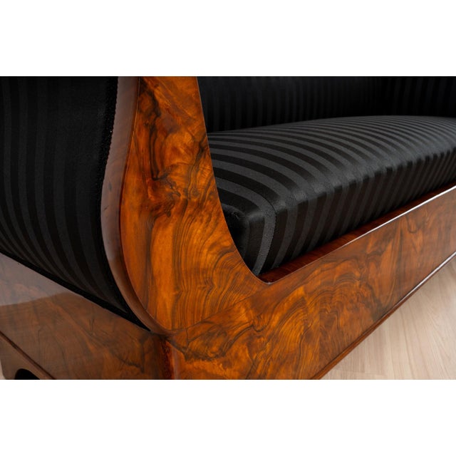 Antique Biedermeier Walnut Sofa, 1850 For Sale - Image 15 of 18