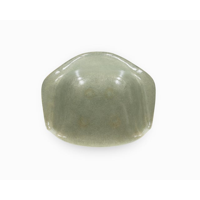 Herman Miller Pair of 2nd Generation "Seafoam" Fiberglass Eames Shell Chairs by Herman Miller For Sale - Image 4 of 12