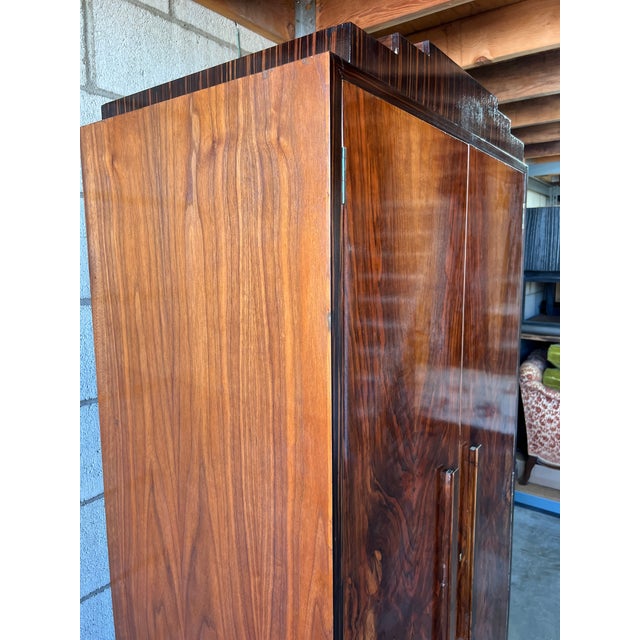 Exceptional Art Deco Petite Armoire in Bookmatched Flamed Walnut & Macassar Detailing For Sale - Image 12 of 15