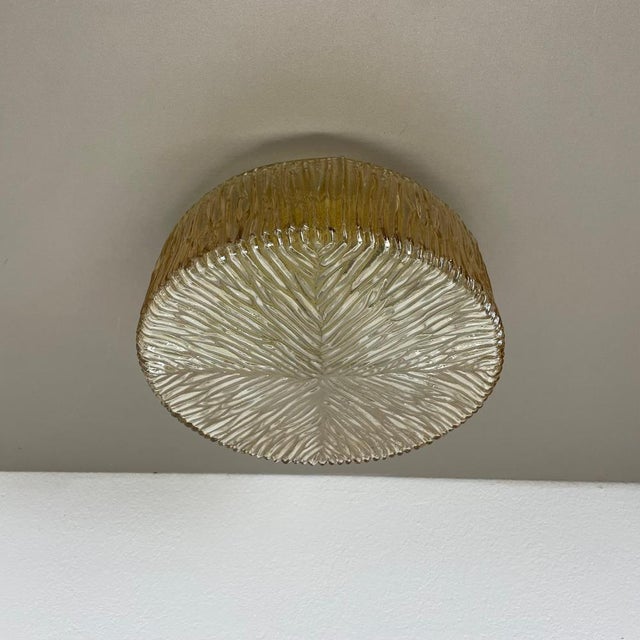1960s Amber Textured Wall Light by Helena Tynell from Glashütte Limburg, 1960s For Sale - Image 5 of 18