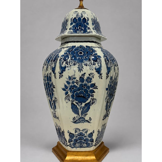 Mid 20th Century Mid-20th Century Dutch Delft Blue-and-White Ceramic & Giltwood Lamps - a Pair For Sale - Image 5 of 10