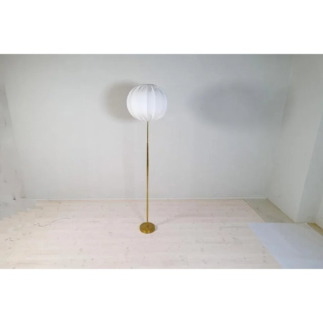 ASEA Mid-Century Brass Floor Lamp with Round Cotton Shade from Asea, Sweden, 1960s For Sale - Image 4 of 16