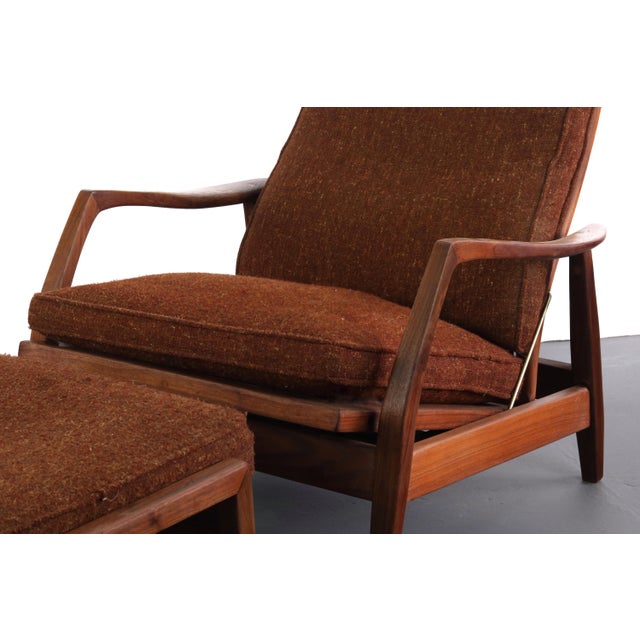 James Inc. 1960s Milo Baughman Lounge Chair Recliner with Ottoman in Original Brown Fabric - a Pair For Sale - Image 4 of 10