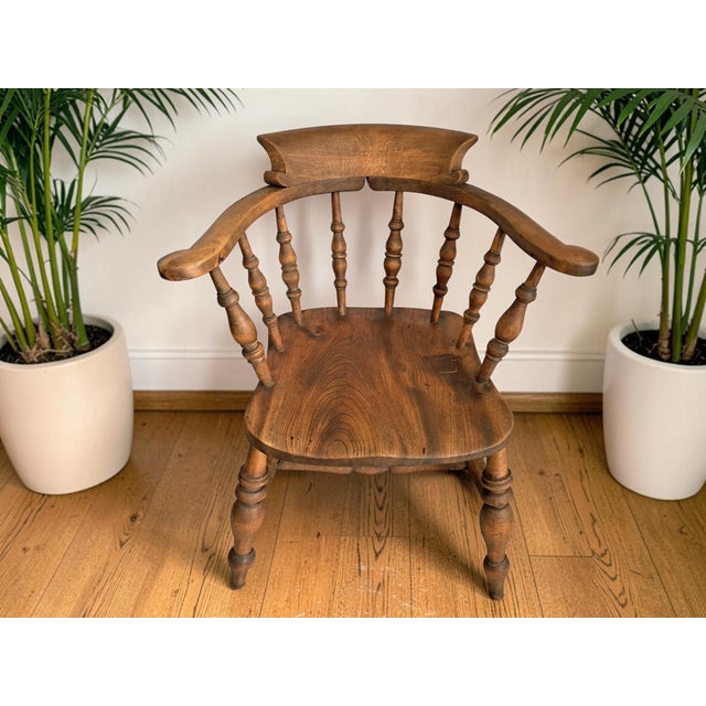 Victorian antique smokers’ or captains’ chair – a timeless masterpiece for elegant interiors - in outstanding antique...