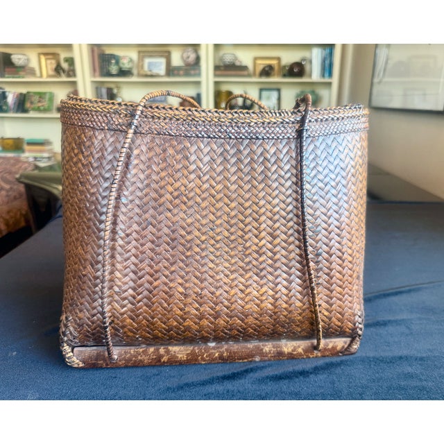 Antique Philippine Hand-Woven Rattan Grain Basket With Wooden Base For Sale - Image 4 of 9