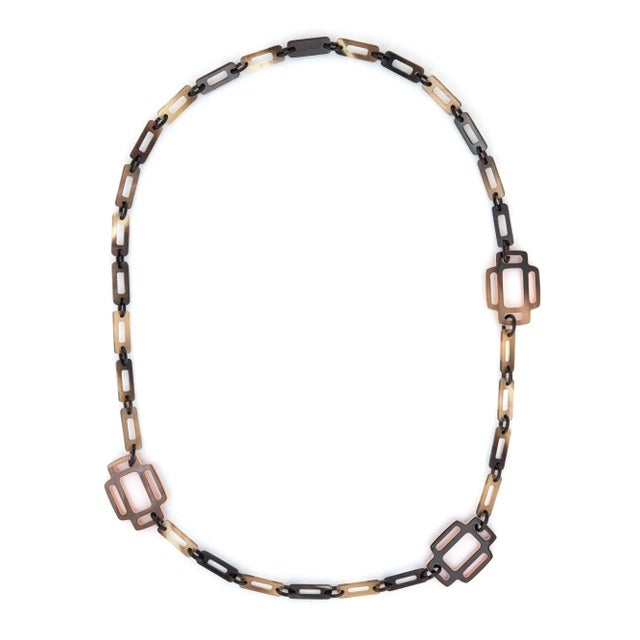 Modern Hermes Attelage Horn Necklace Peach Lacquer Long 36" Square Links For Sale - Image 3 of 4