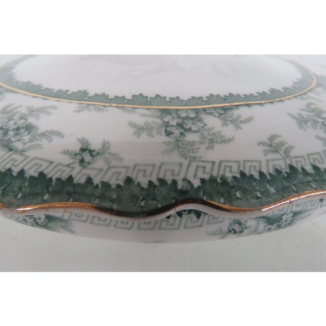 Early 20th Century John Maddock and Sons Hamilton Royal Vitreous Green Lidded Turreen Dish For Sale In Miami - Image 6 of 17
