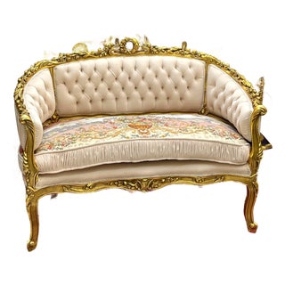 Romantic Italian-Style Damask Sofa – Ivory & Beige Upholstery With Gilded Details For Sale