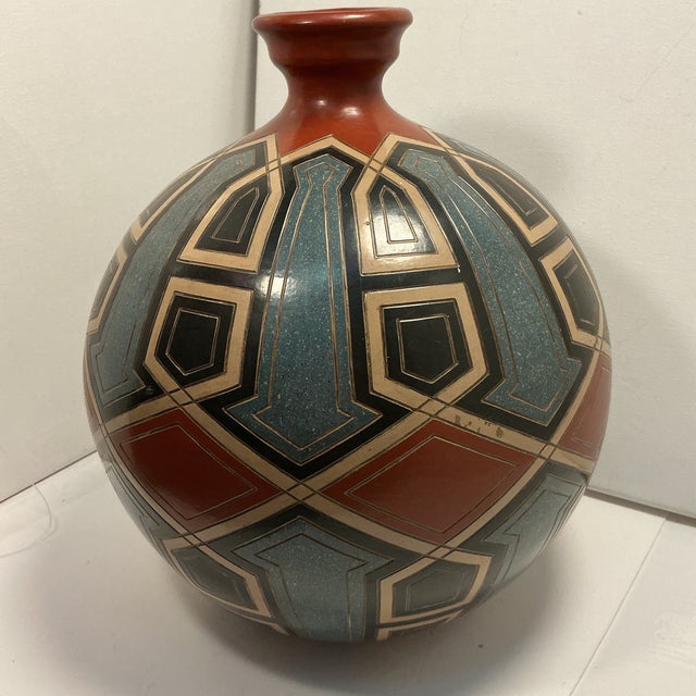 Abstract Enmanuel Maldonado Art Pottery Vase For Sale - Image 3 of 11