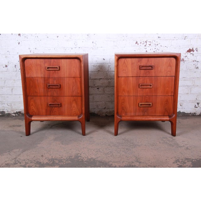 Widdicomb Mid Century Modern Walnut Bachelor Chests Or Large Nightstands Chairish