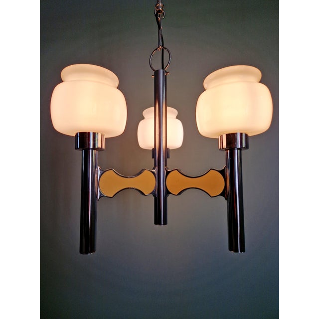 Space Age Chandelier in Chromed Metal and White Opaline Glass by G. Sciolari for Boulanger, 1970s For Sale - Image 14 of 15