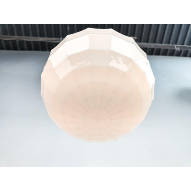 1920s Dutch Art Deco Philips Phililite Opaline Facetted Globe Light, 1920s For Sale - Image 5 of 6