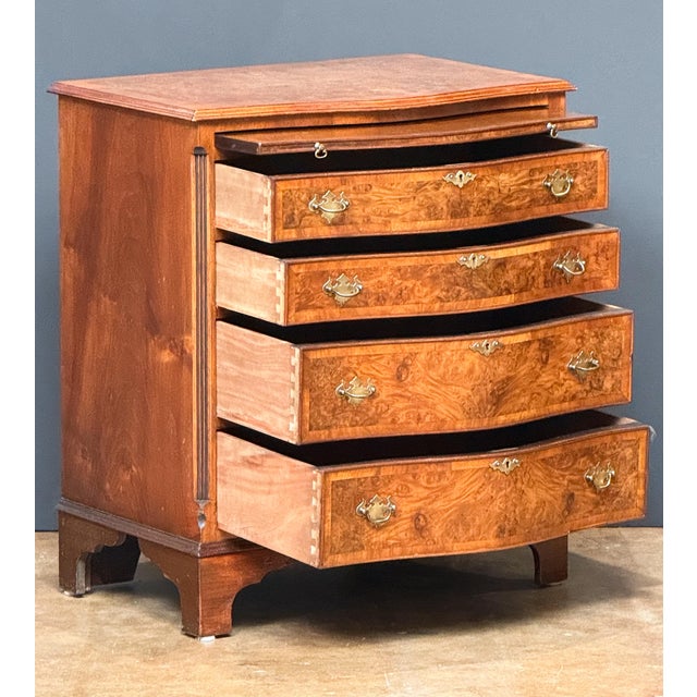 English Bachelor's Small Chest or Bedside Cabinet of Burl Walnut For Sale - Image 4 of 14