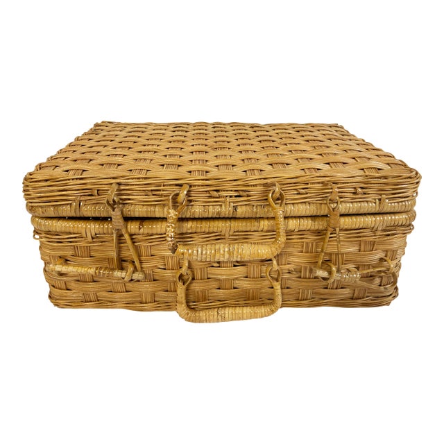 Late 20th Century Wicker Picnic Basket For Sale